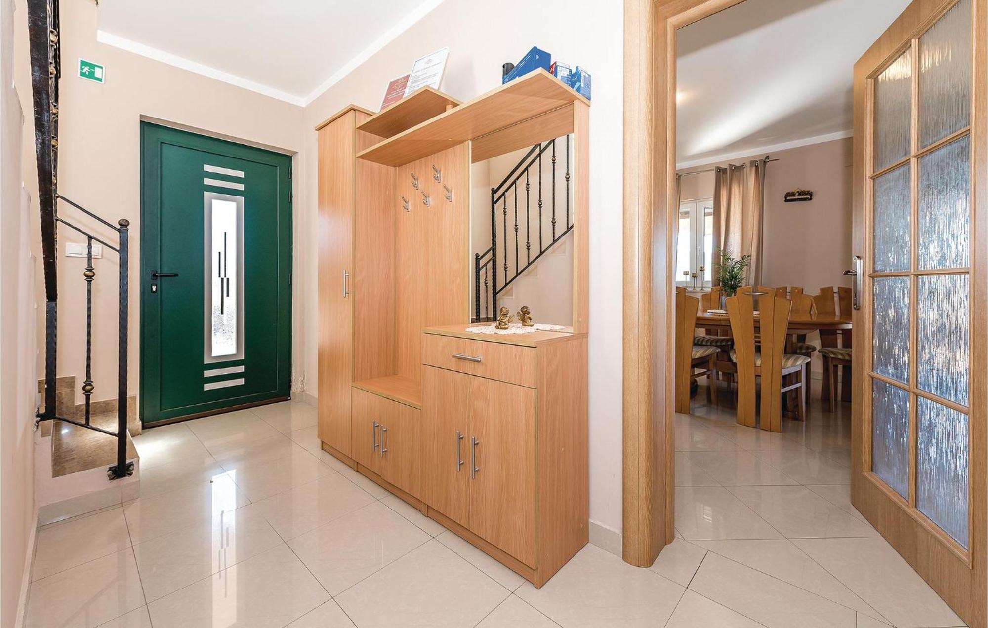Gorgeous Home In Kijevo With Kitchen Extérieur photo